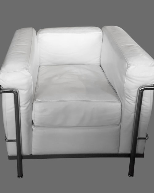 Paire de fauteuil blancs Le Corbusier